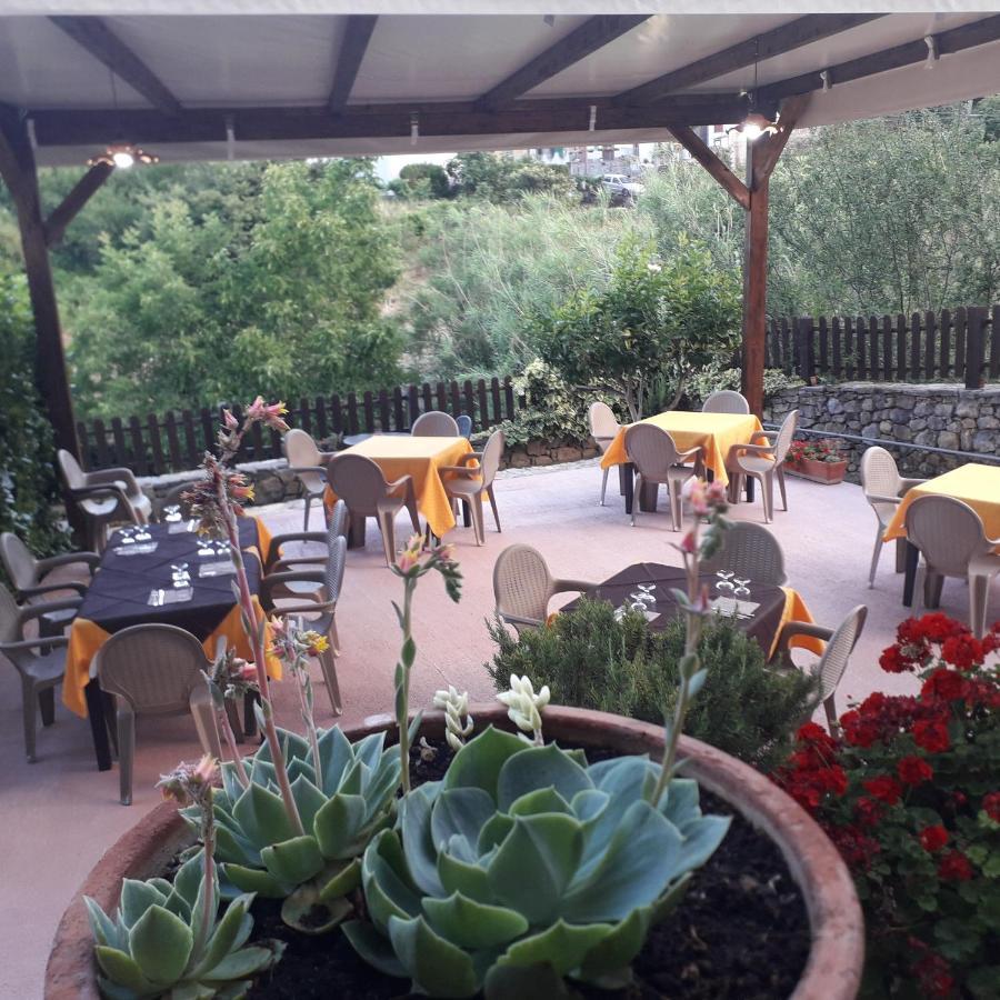 Country House B&B Antica Dimora Del Sole Camerota Exterior foto